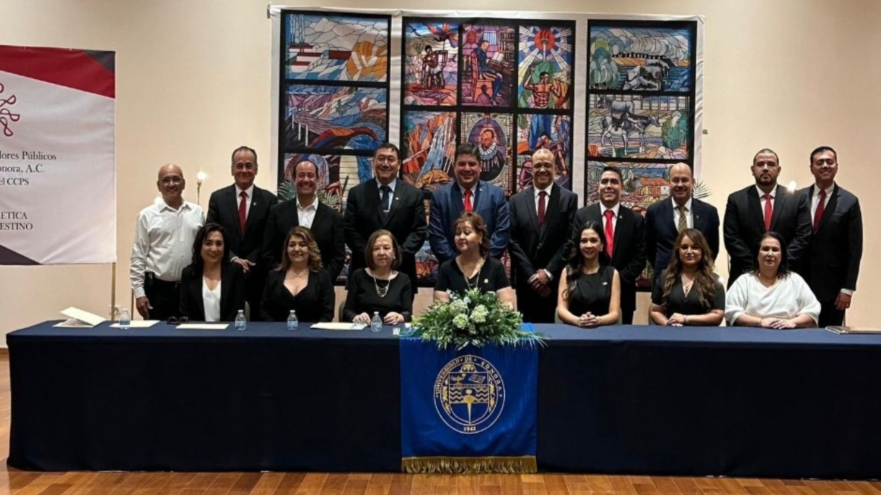 En Caborca toman protesta al nuevo Consejo Directivo del Colegio de Contadores Públicos del Norte