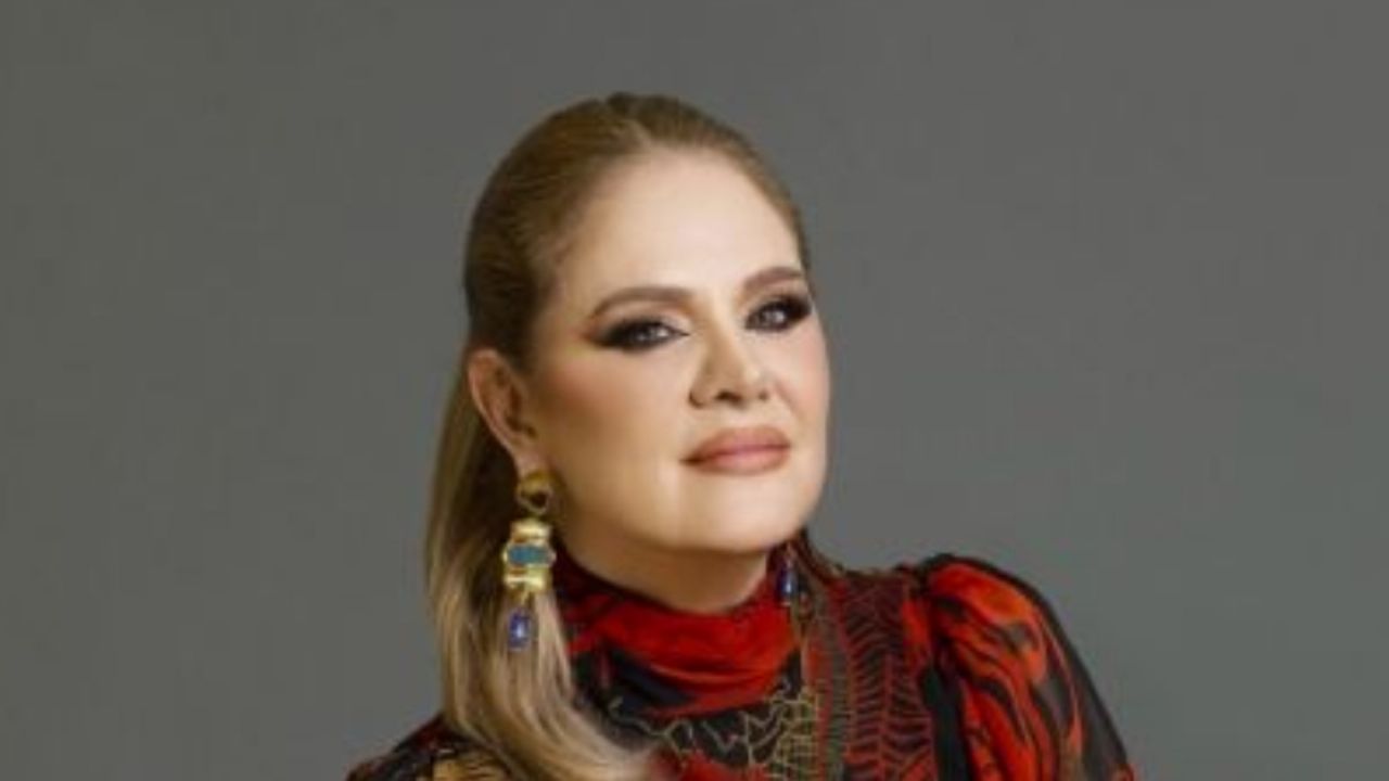 Erika Buenfil denuncia robo en centro comercial; Policía detiene a dos culpables del asalto