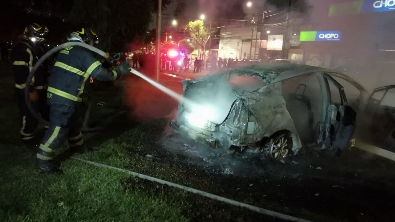 Tragedia en Coyoacán: Muere hombre tras ser arrollado; vecinos queman vehículo de responsable