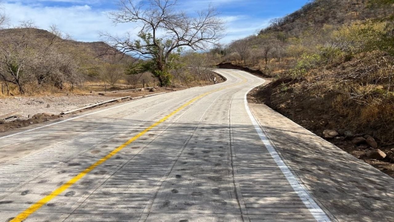 Álamos: Invierten 68 millones de pesos en caminos artesanales para comunidades guarijías