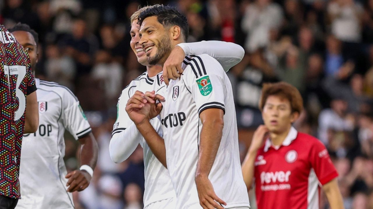 Raúl Jiménez se reencuentra con el gol; el mexicano guía al Fulham sobre el Bristol City