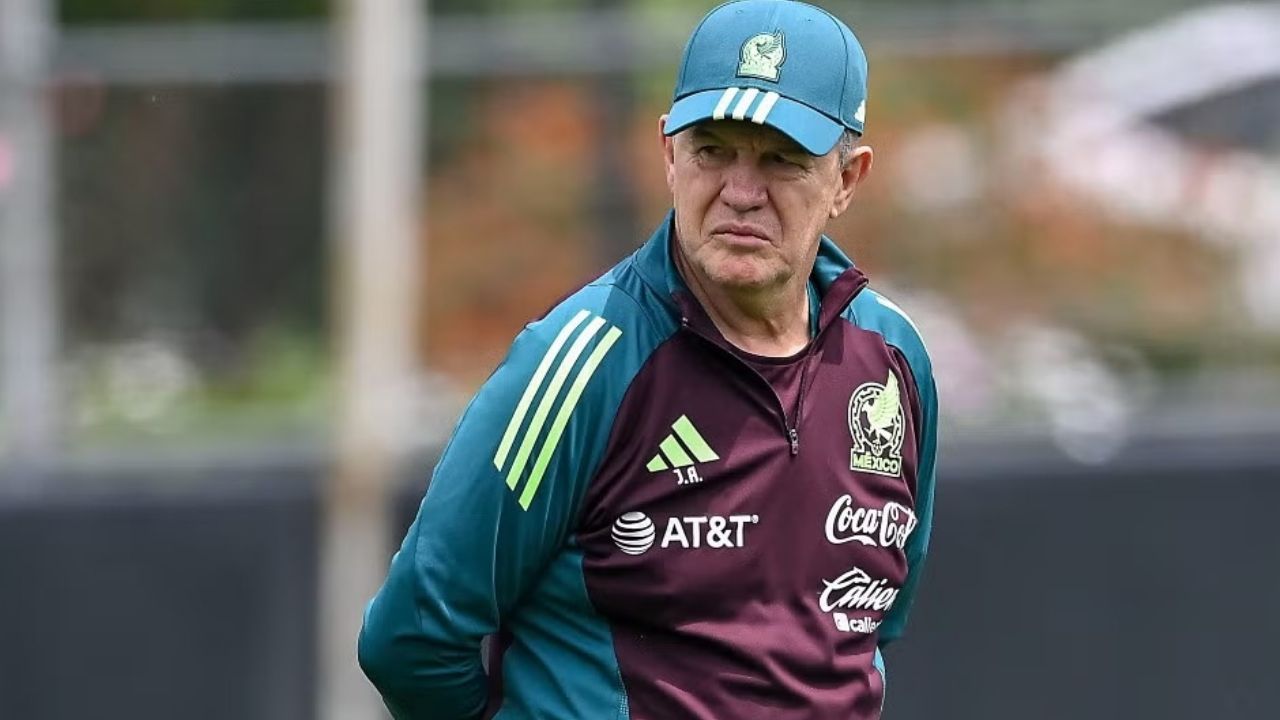 El ‘Vasco’ Aguirre presenta convocatoria para los partidos de septiembre: Regresa el ‘Chucky’