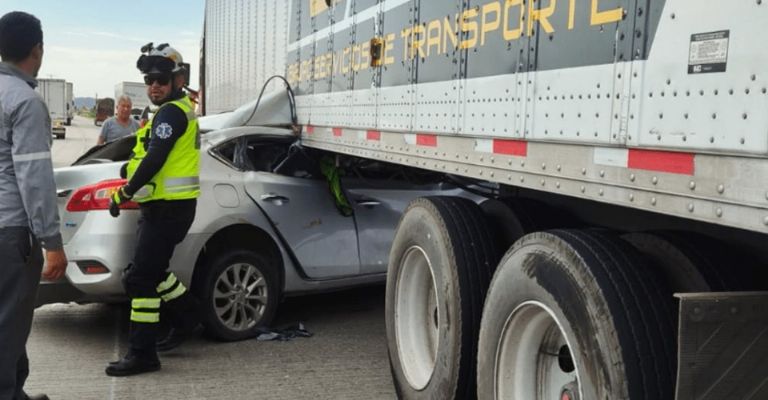 Servicios de emergencia trabajaron en la zona del accidente