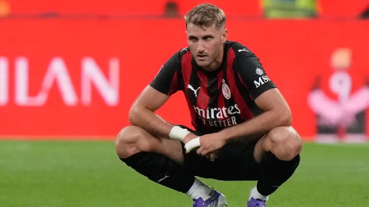 ‘Santi’ Giménez tiene los días contados con el AC Milan; lo confirma el presidente del club