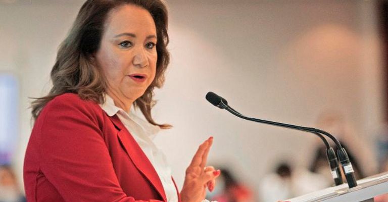 Yasmín Esquivel Mossa