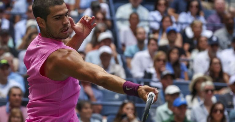 El español sigue son ceder un solo set en el torneo