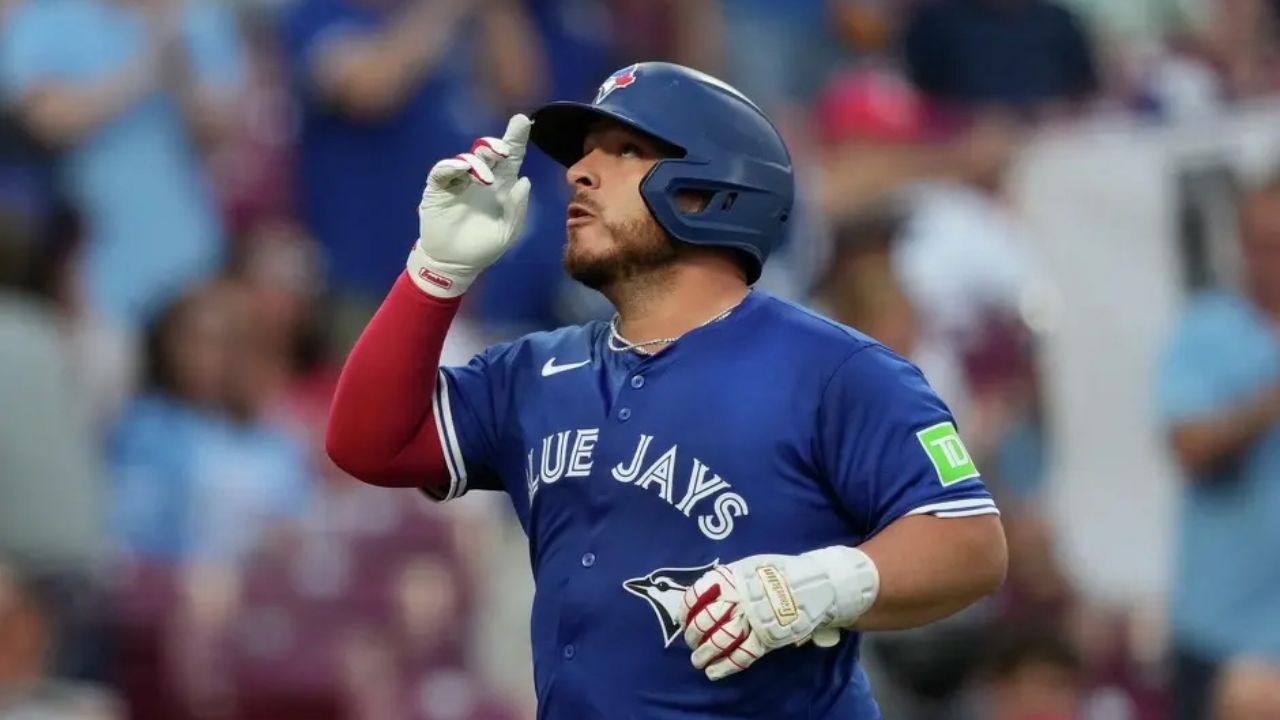 El mexicano Alejandro Kirk llega a 12 jonrones en la actual temporada con Blue Jays