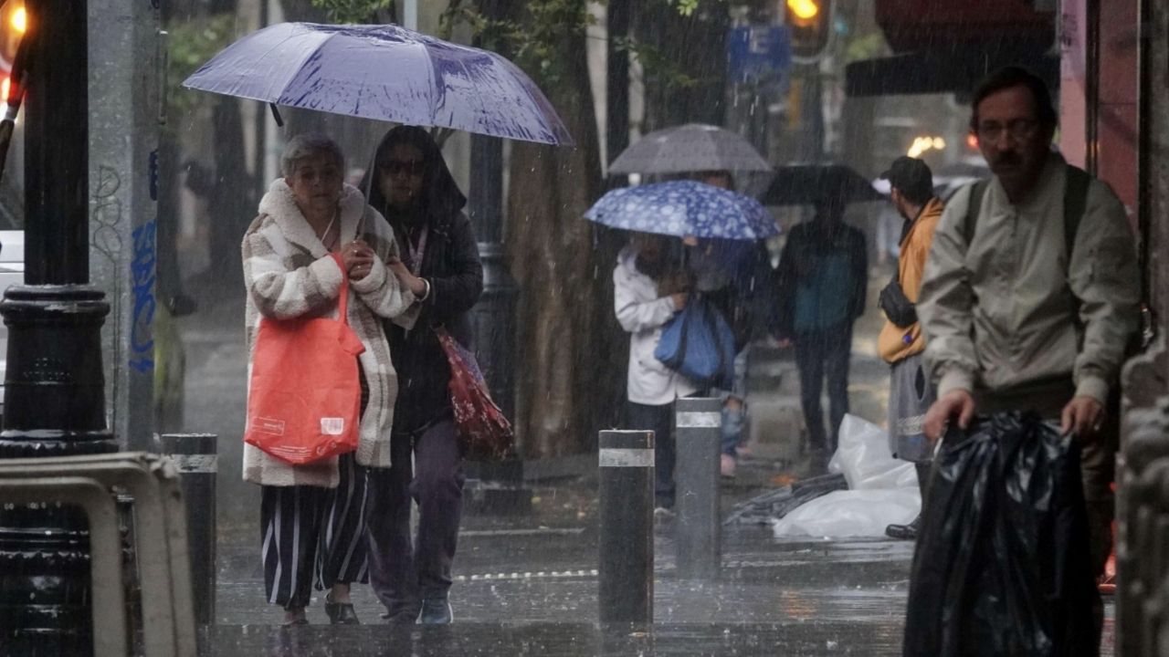 Huracán ‘Lorena’ traerá fuertes LLUVIAS a México HOY 4 de septiembre: Estados afectados