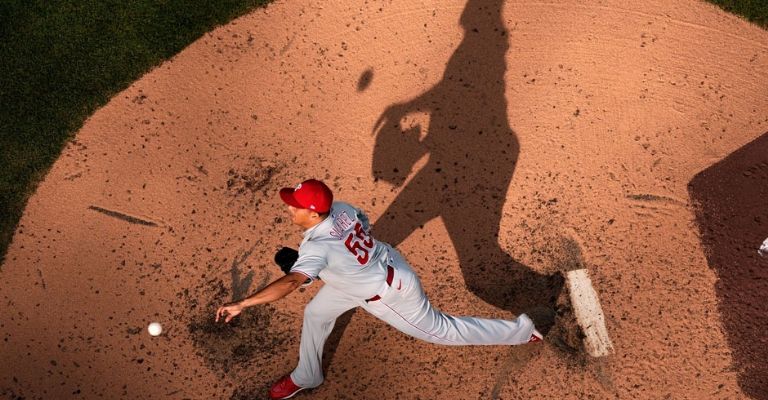 Suárez dominó a la ofensiva de Milwaukee