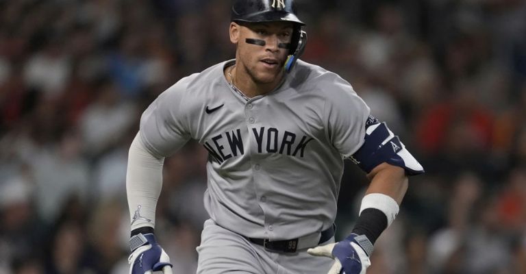 Los Yankees siguen en busca de la cima de su división