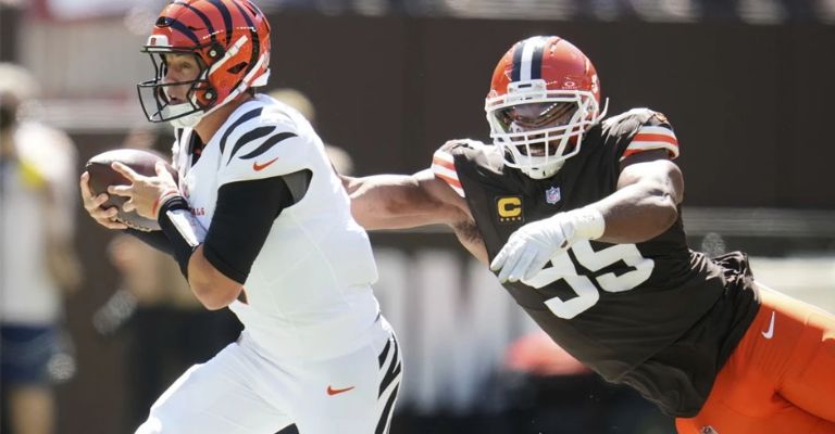 Burrow no tuvo un buen juego ante los Browns