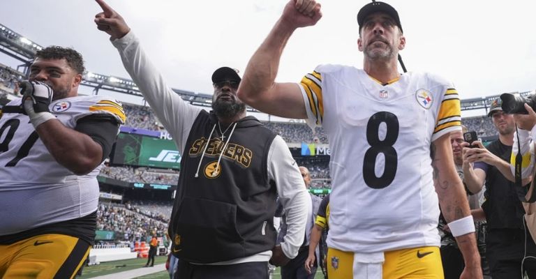Rodgers le dio la razón a Tomlin y a los Steelers
