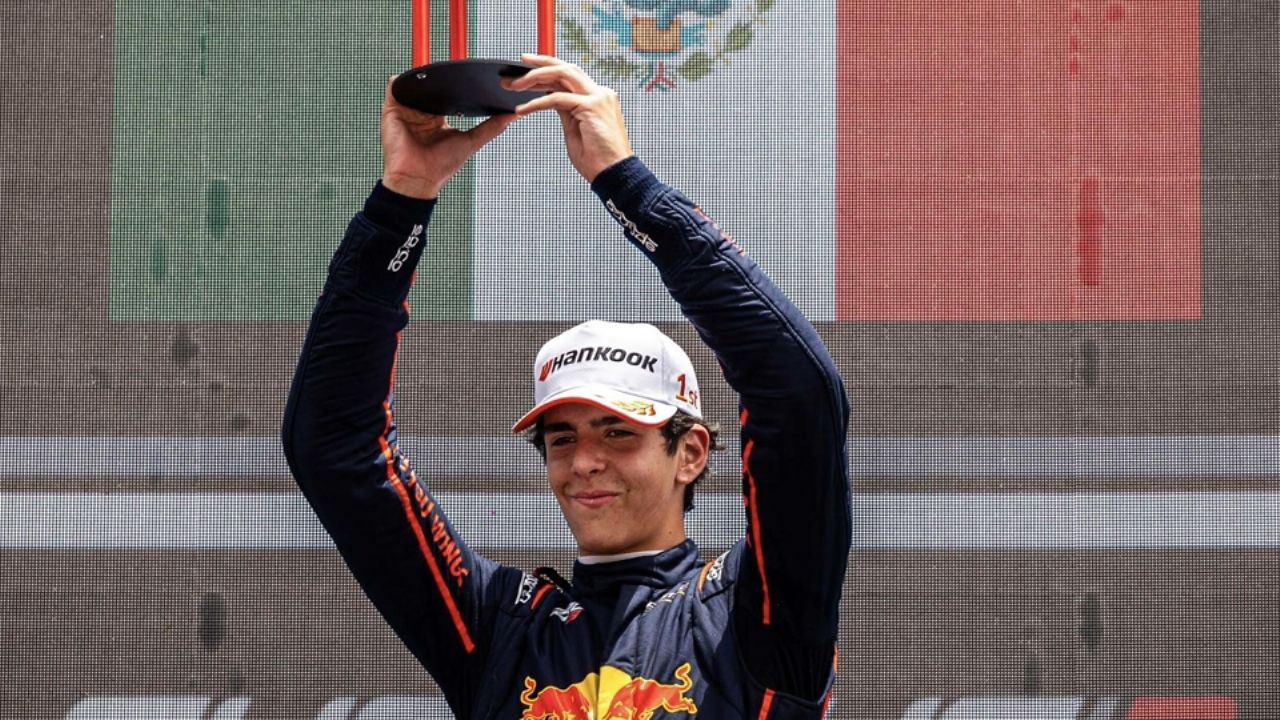 Nuevo triunfo de Ernesto Rivera, suspenden a Luis Suárez y más noticias en el Tribuna Top3 Deportes