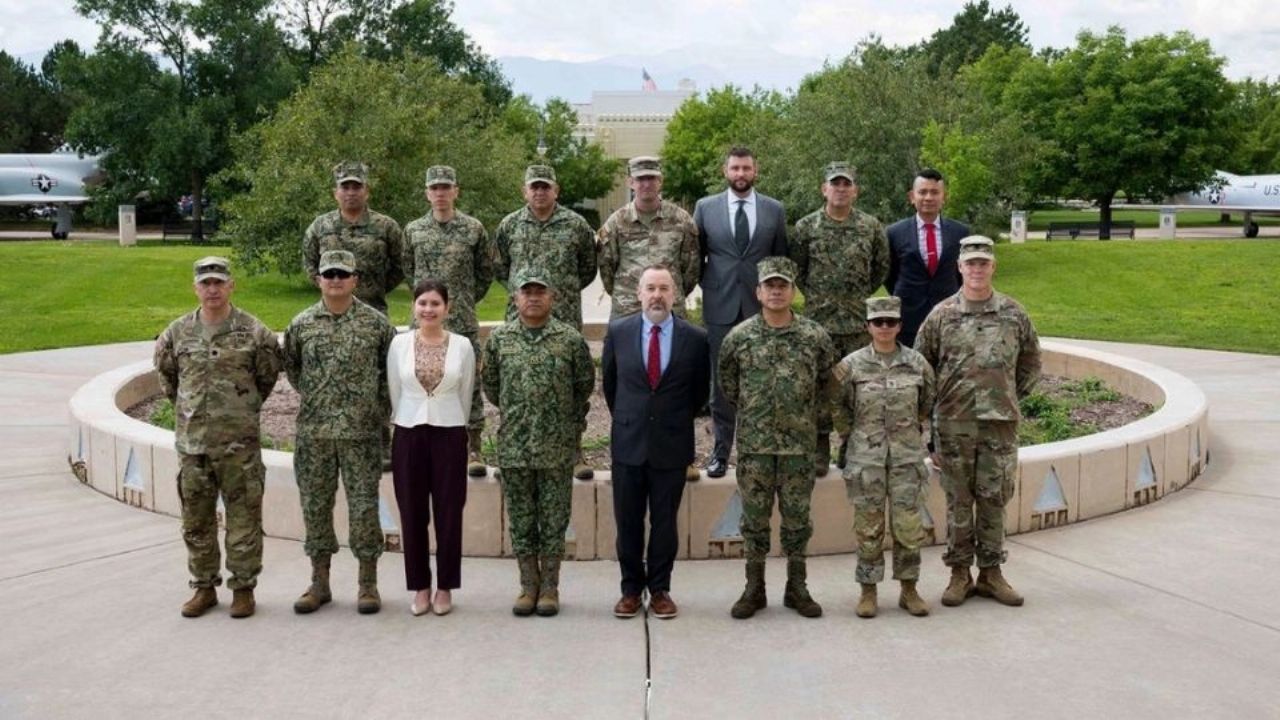 México y EU refuerzan cooperación militar con nuevo acuerdo de intercambio de información