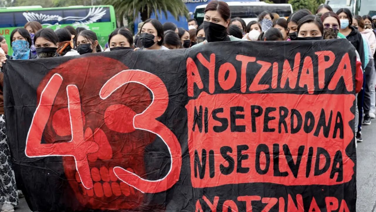Caso Ayotzinapa: Sheinbaum pidió cooperación de EU para extradición de responsables