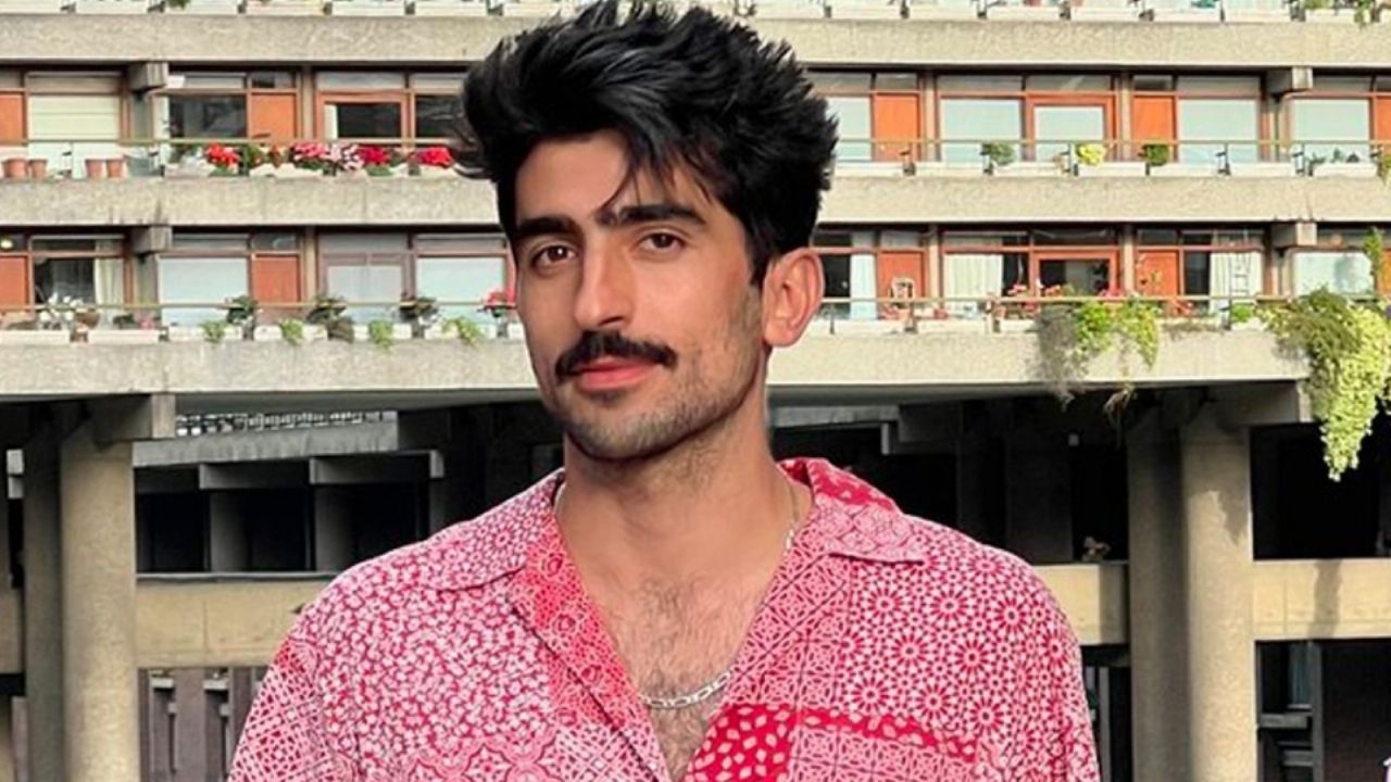 Jezzini reaparece en ‘VLA’ y confiesa que una voz le dijo borrar todo de redes cambió de nombre