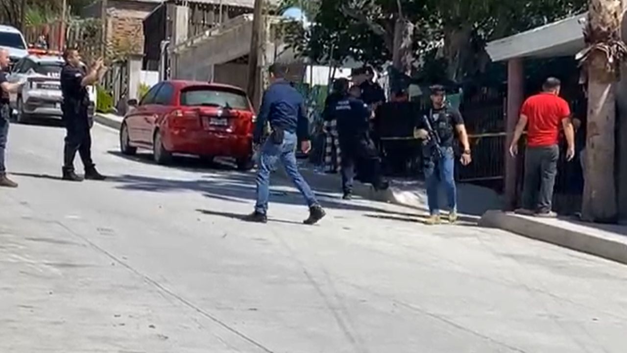 Lo asesinan cruelmente al norte de Hermosillo; le disparan frente a su familia
