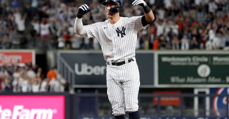 El jardinero festeja su hazaña