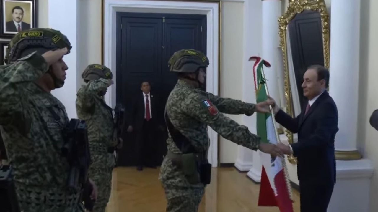 “¡Viva Sonora!”: Gobernador Alfonso Durazo encabeza el Grito de Independencia desde Hermosillo