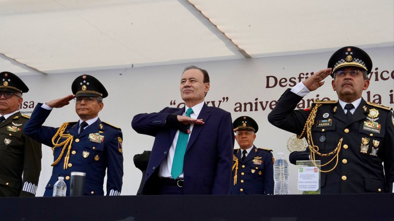 FOTOS: Alfonso Durazo encabeza el desfile de Independencia en Hermosillo