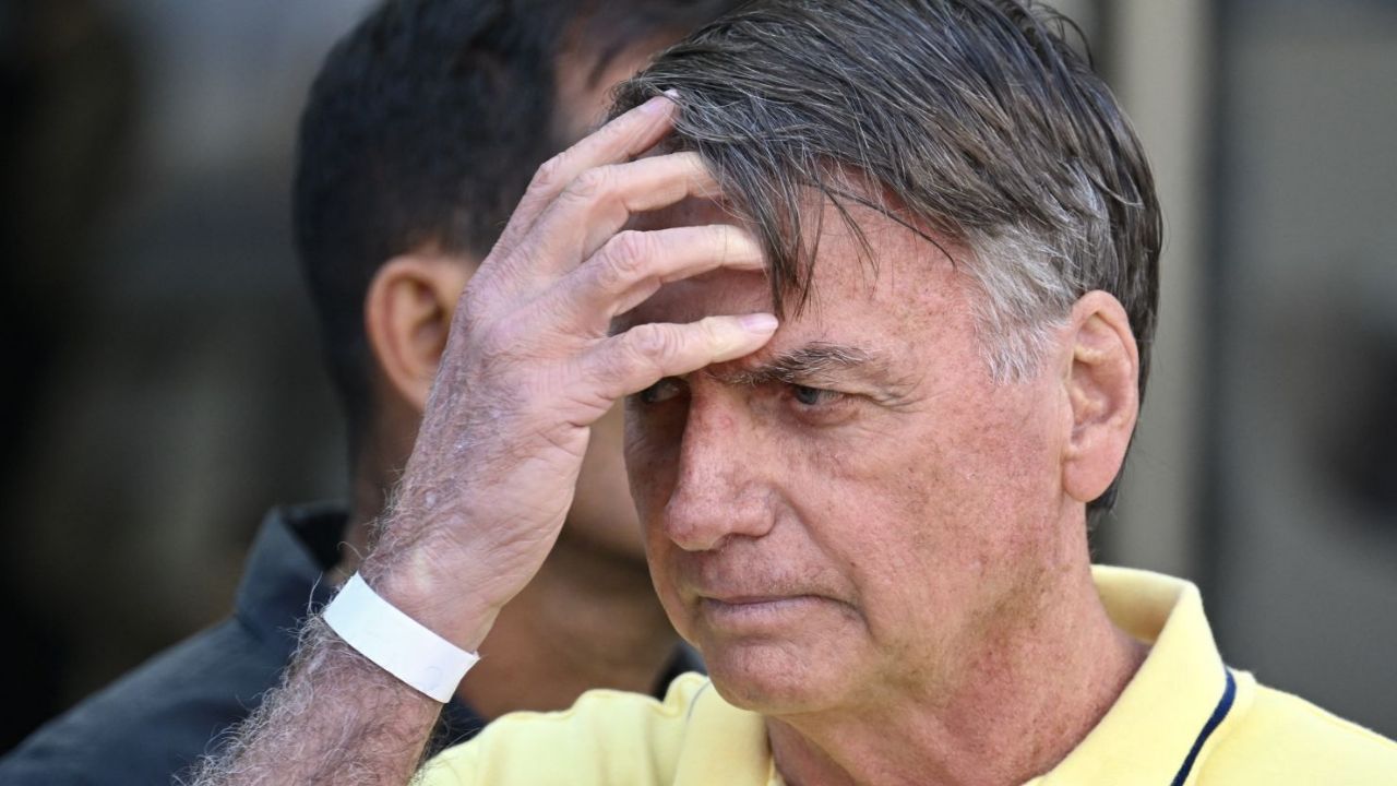 Bolsonaro pide cumplir condena por golpismo en prisión domiciliaria por motivos de salud