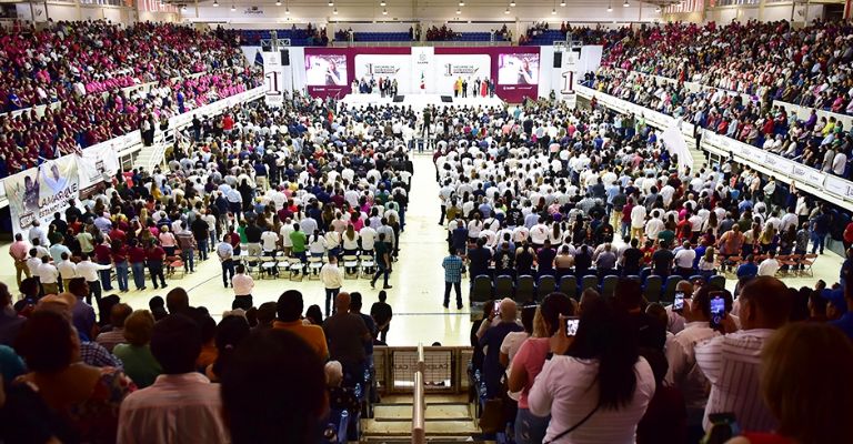 Lamarque destaca logros en su Primer Informe de Gobierno