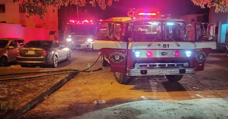 personal de la División Bomberos de la CNE atendió el siniestro