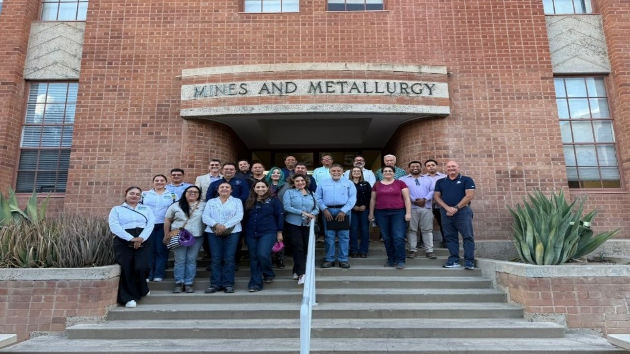 Profesionistas del sector minero de Sonora se capacitan en Tucson, Arizona
