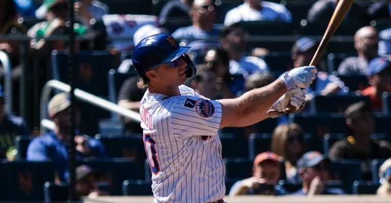 El 'Oso Polar' se fue para la calle