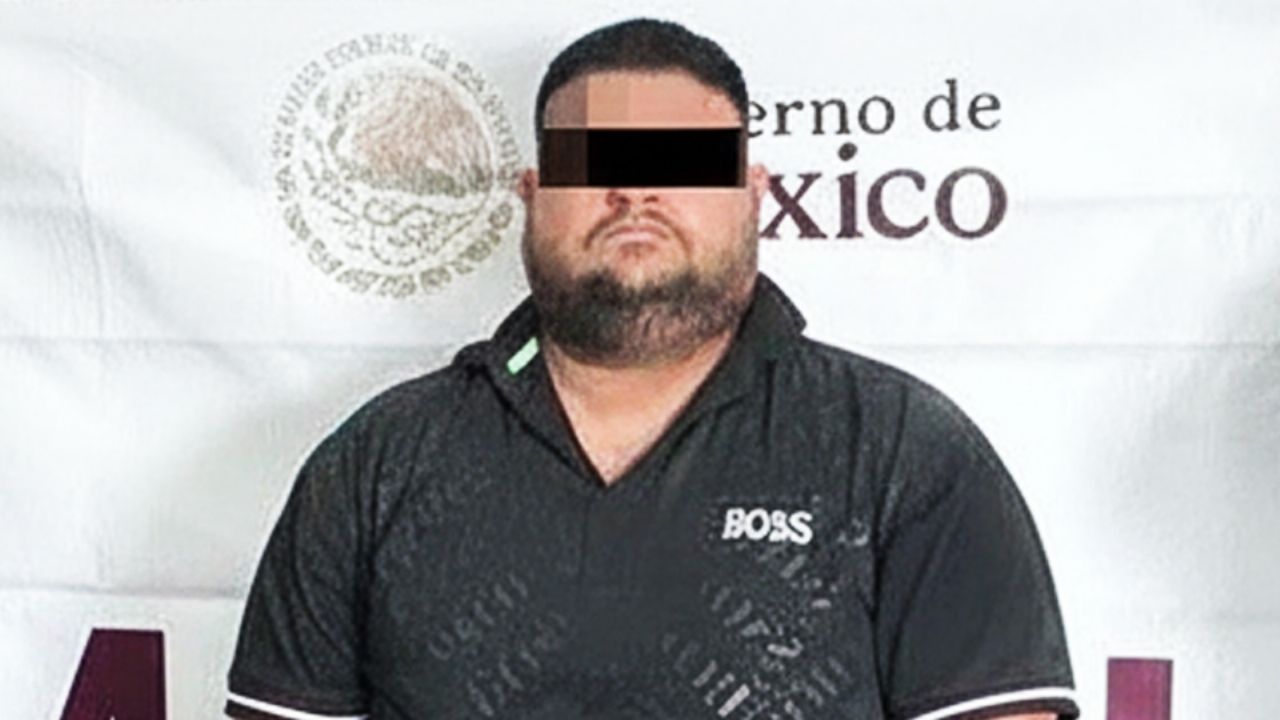 Cae tras persecución en Puerto Peñasco: Conducía auto de lujo robado y cargado de droga