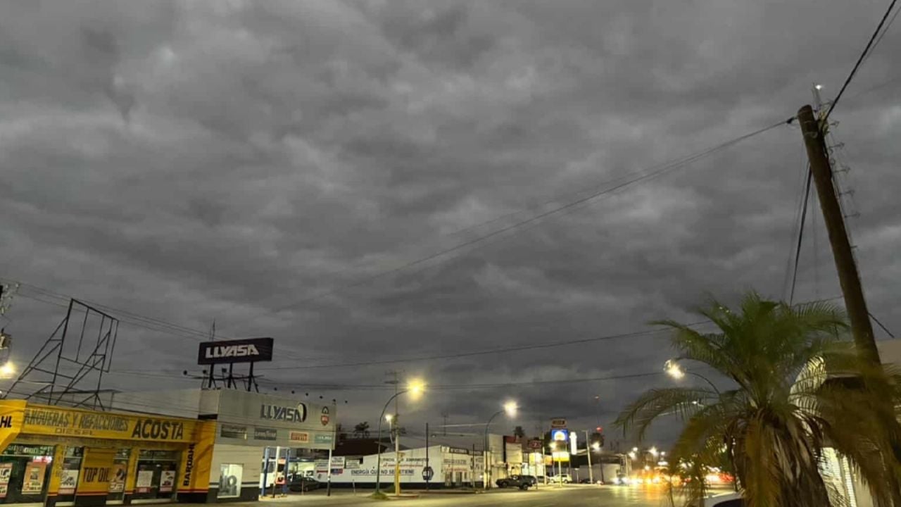 Clima en Sonora: Prevén CHUBASCOS y LLUVIAS PUNTUALES para HOY en la NOCHE; en estas regiones lloverá