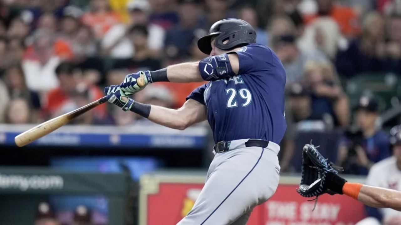 Cal Raleigh hace historia en victoria de Seattle Mariners ante Houston Astros