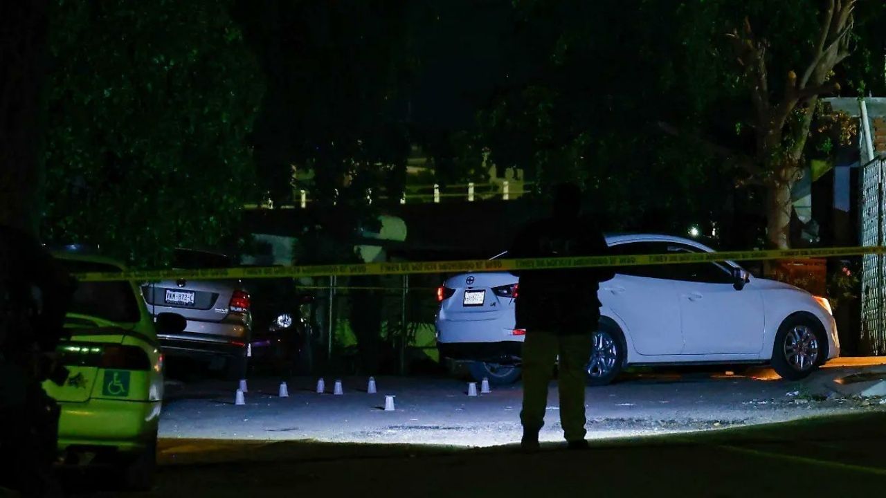 Fiesta termina en intensa balacera en San Juan de Aragón: Confirman un muerto y un herido