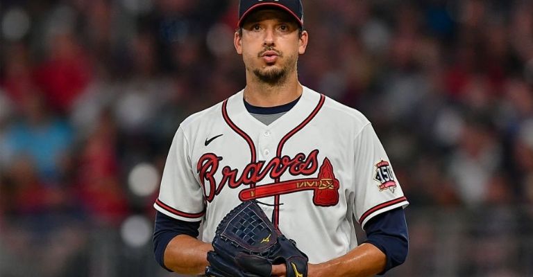 Morton está de vuelta con el equipo con el que debutó