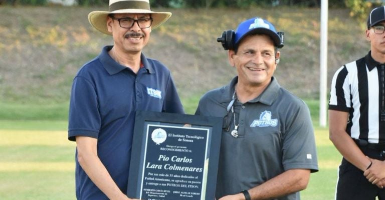 El popular 'Pollo' Lara recibió reconocimiento a su trayectoria con Potros