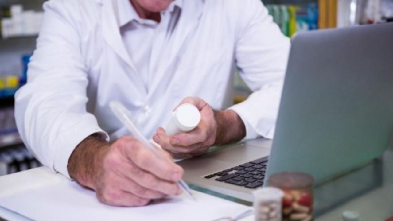 ¿Qué es la Farmacopea, para qué sirve y cómo podemos aprenderla?