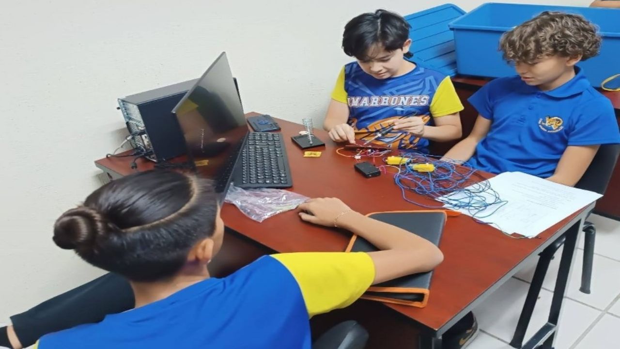 Fomentan habilidades científicas y tecnológicas con el XI Concurso Regional de Robótica de Puerto Peñasco
