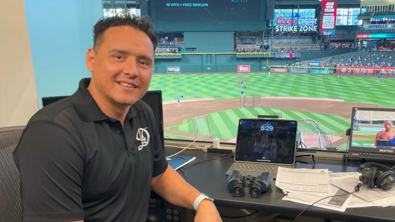 De Jugador a Cronista: Luis Alfonso Cruz disfruta ahora narrando los partidos de los Dodgers