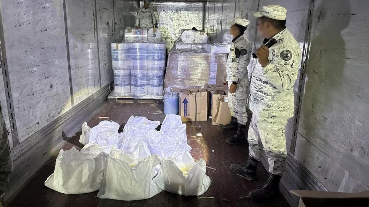 Decomiso al norte de Sonora: Descubren 42 kilos de crystal ocultos en caja de tráiler