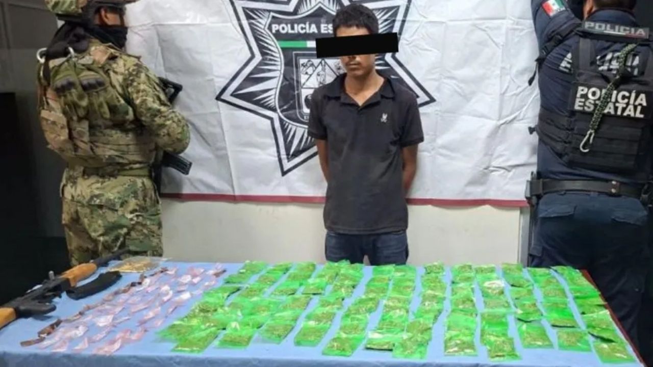 Con fusil de asalto y 133 dosis de droga capturan a sujeto al sur de Ciudad Obregón