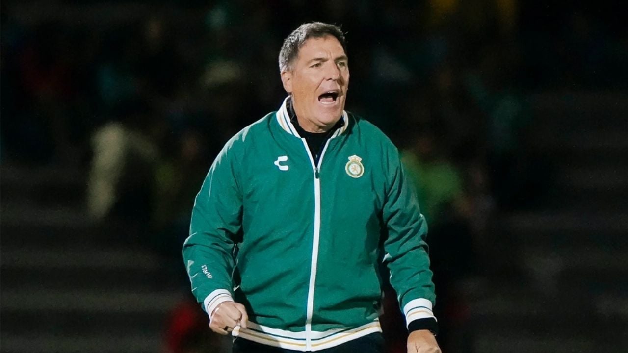 El León se queda sin entrenador para el Apertura 2025; Eduardo Berizzo presentó su renuncia