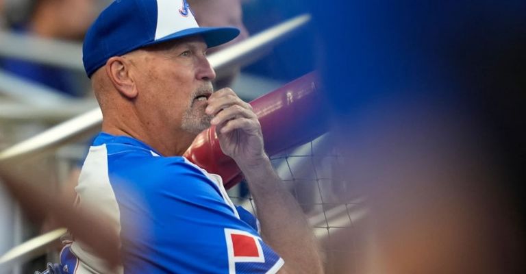 El veterano manejador ya no estará en el dugout