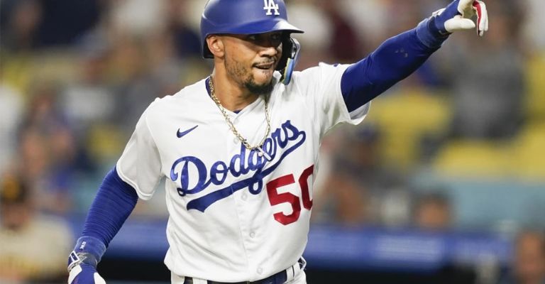 Betts se fue de 5-4, con tres remolcadas