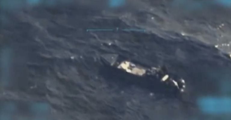 Imagen difundida por Trump antes que el barco explotara