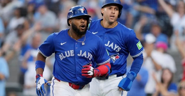 Toronto lució imponente en casa