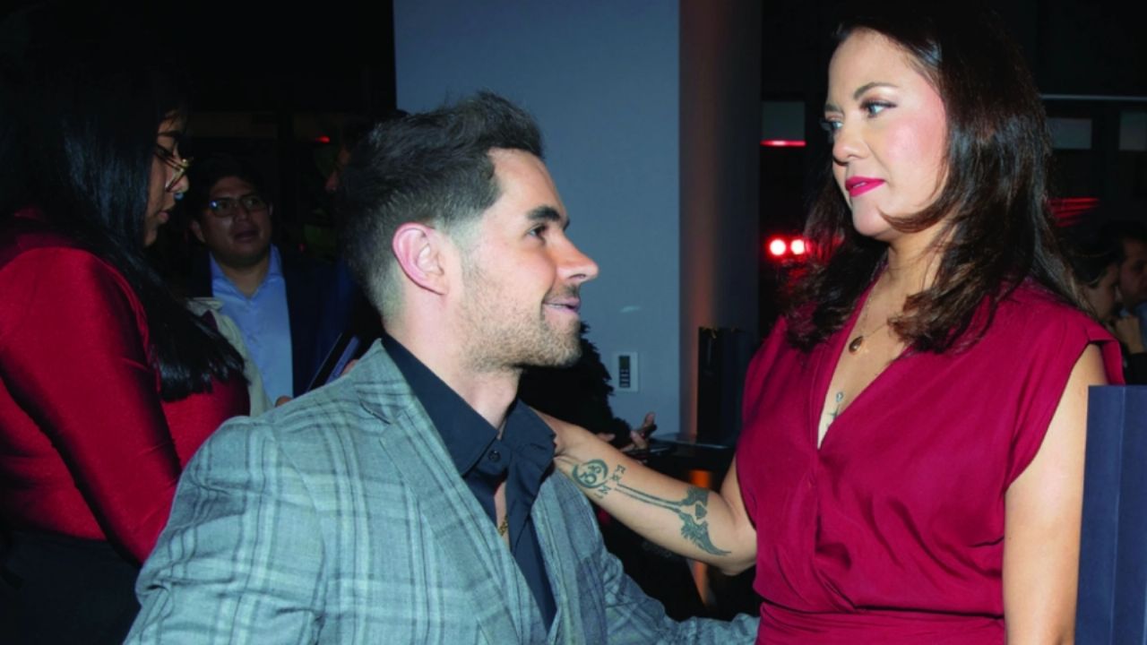 ¿Eleazar Gómez la golpea? Novia del actor de Televisa reaparece en VIDEO y aclara las acusaciones