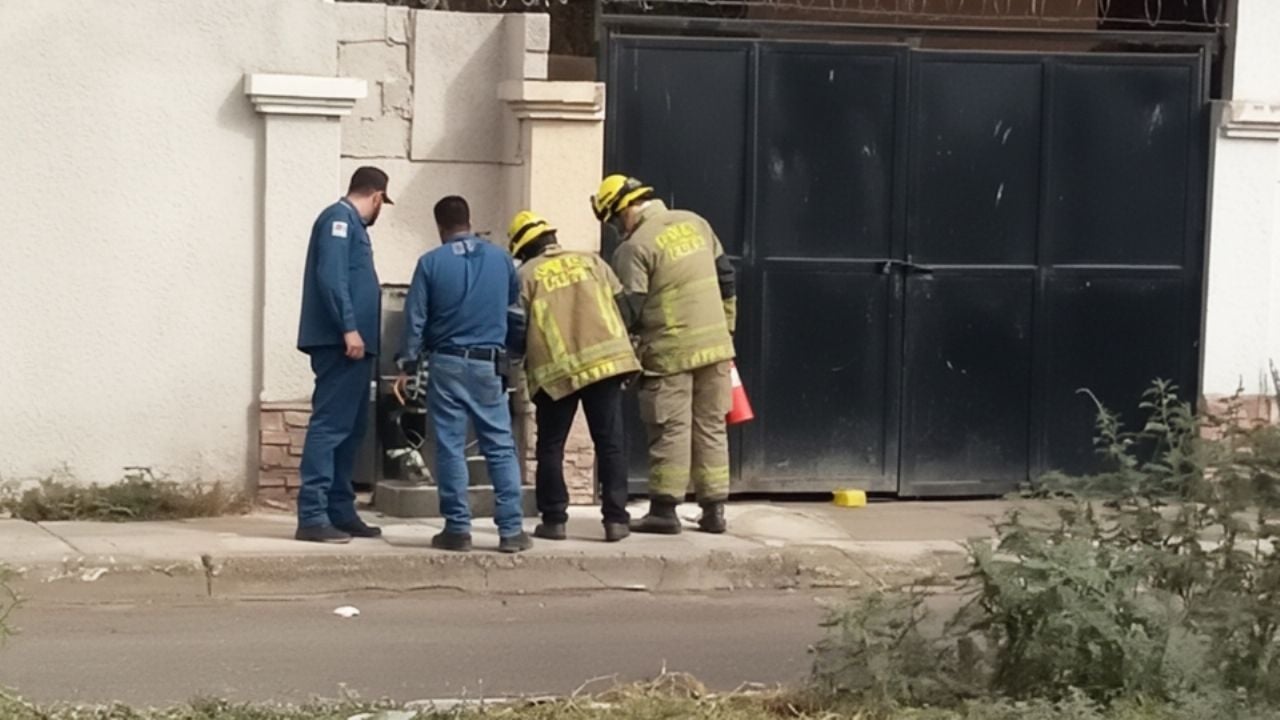 Explota transformador de la CFE en Ciudad Obregón; se movilizan a cuerpos de emergencia