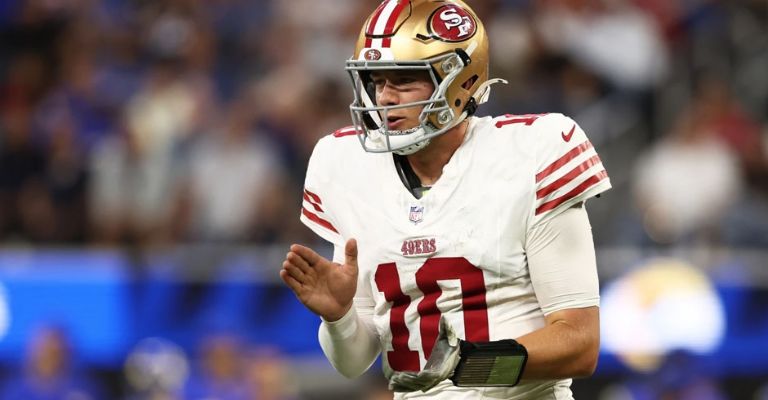 Mac Jones ha cumplido en su labor de suplente