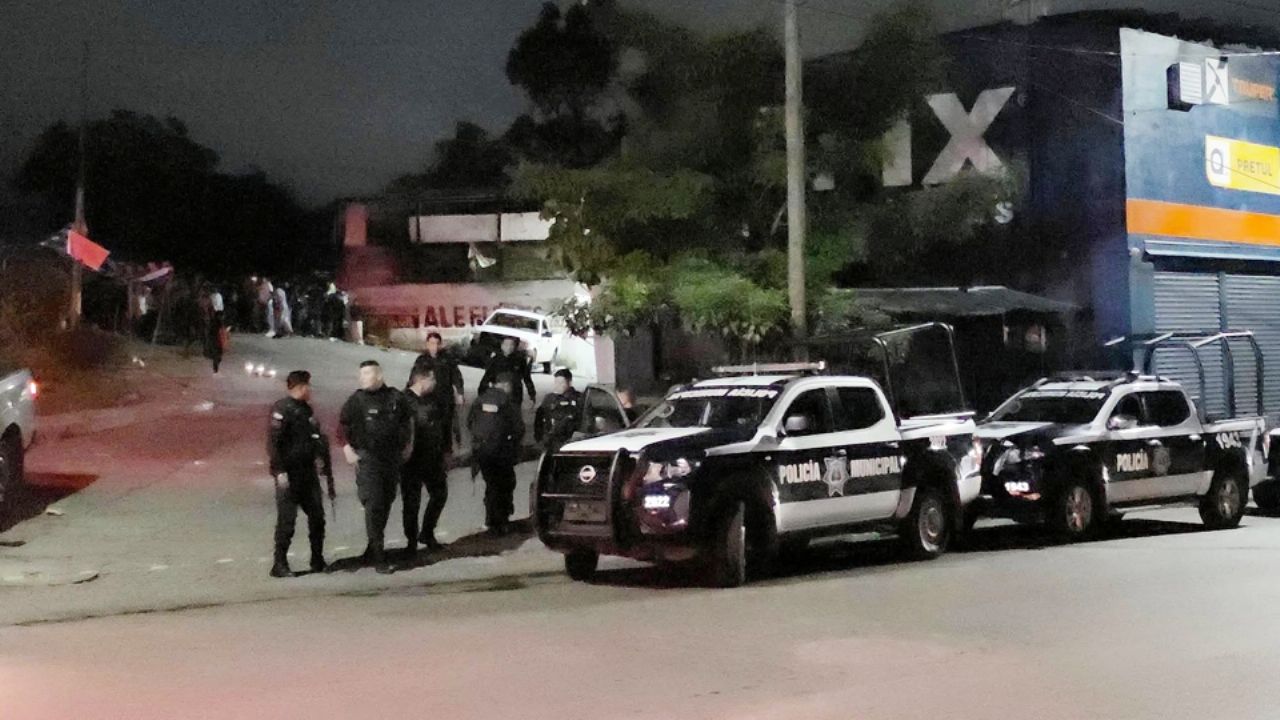 Policías asesinan de un balazo a joven en Morelos; testigos aseguran que solo grababa