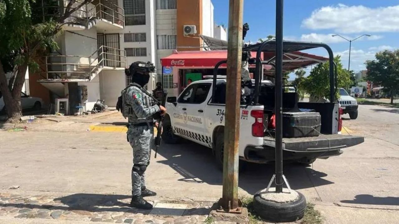 Violencia en Culiacán: Irrumpen en departamento y ejecutan a hombre mientras dormía